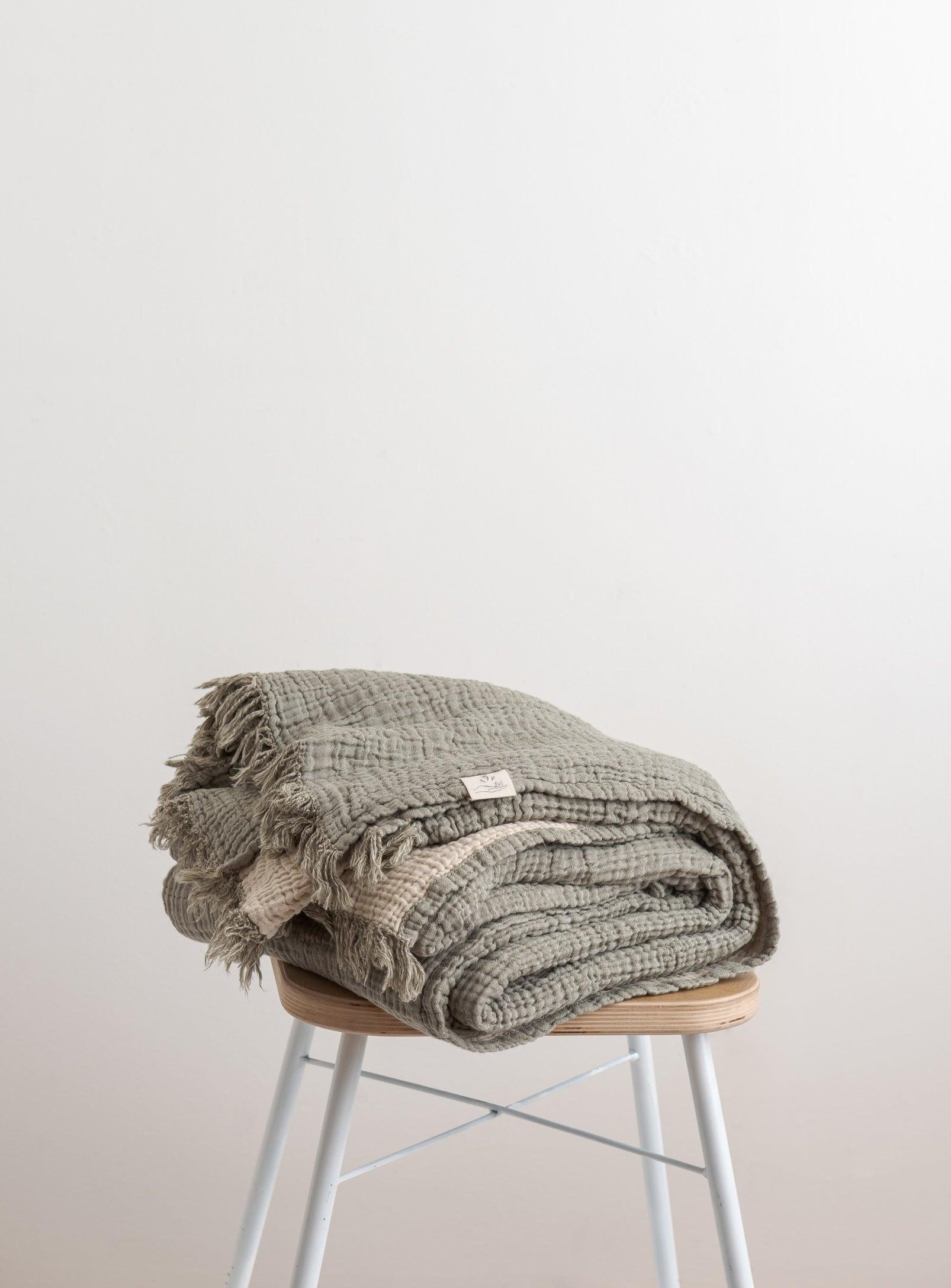 Double Blanket Olive Grey Oatmeal